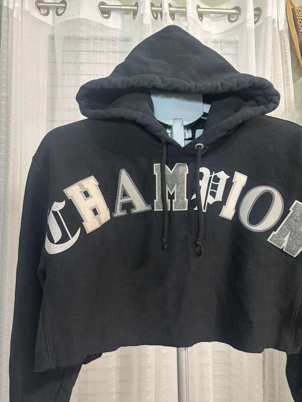 Champion Reverse Weave Cropped Hoodie Black Size Small